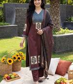 Women Ethnic Motifs Printed Regular Kurta with Trousers & With Dupatta