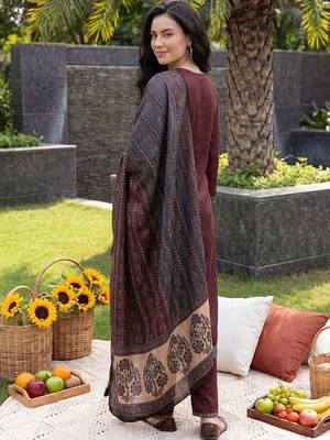 Women Ethnic Motifs Printed Regular Kurta with Trousers & With Dupatta 4
