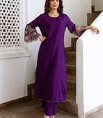 Women Floral Embroidered Regular Kurta with Trousers