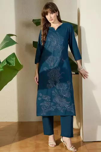 Women  Cotton Floral Embroidered Regular Thread Work Kurta With Trousers