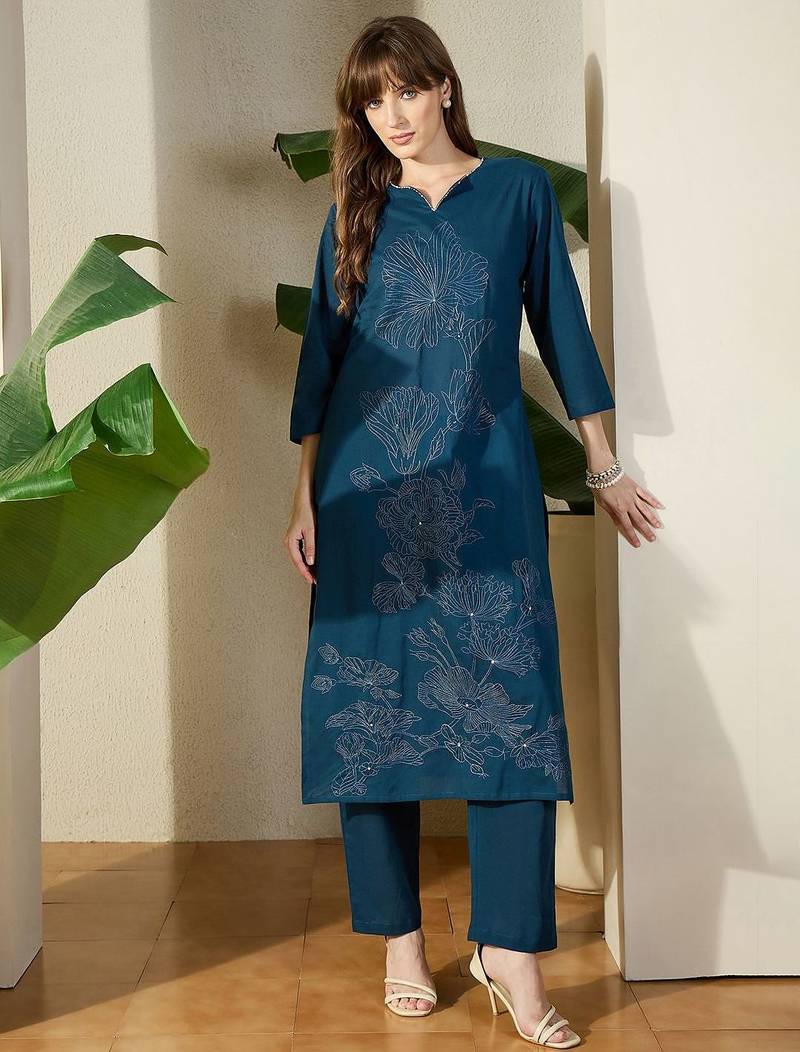 Women  Cotton Floral Embroidered Regular Thread Work Kurta With Trousers