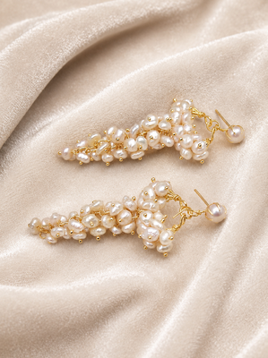 Freshwater baroque pearl cluster drop earrings, white 1