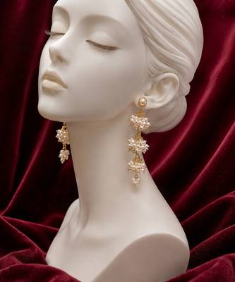 Freshwater pearl cluster drop earrings with gold-tone chain 2