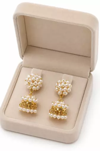 Freshwater pearl cluster drop earrings with gold-tone chain earring set