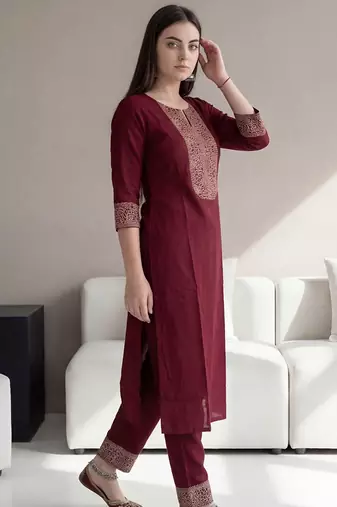 Women Ethnic Motifs Embroidered Regular Thread Work Kurta with Trousers