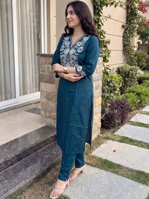 Women Ethnic Motifs Embroidered Regular Thread Work  Cotton Kurta with Trousers 3