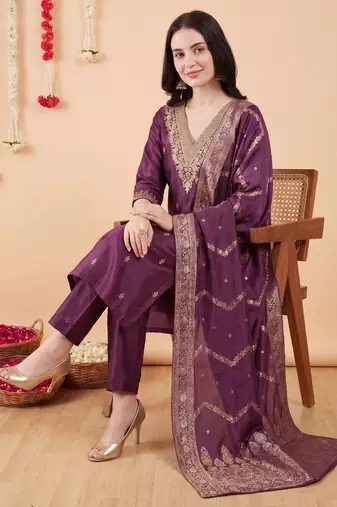 Women Ethnic Motifs Embroidered Regular Thread Work Kurta with Trousers & With Dupatta