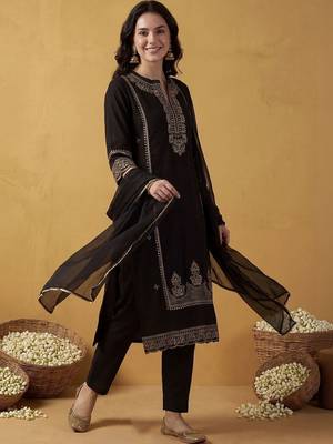 Women Ethnic Motifs Embroidered Regular Kurta with Trousers & With Dupatta 1