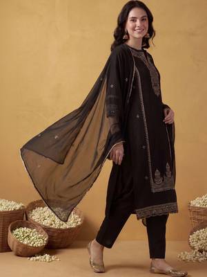 Women Ethnic Motifs Embroidered Regular Kurta with Trousers & With Dupatta 2