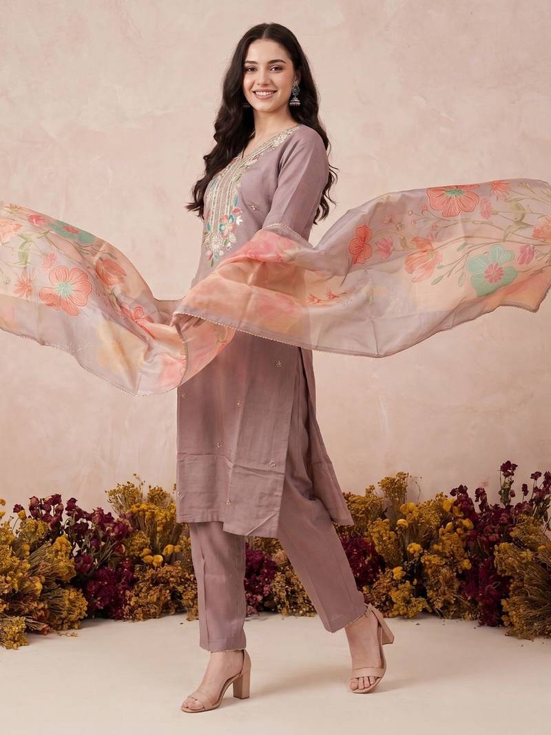 Women Floral Embroidered Regular Mirror Work Kurta with Trousers & With Dupatta