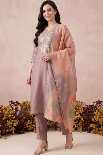 Women Floral Embroidered Regular Mirror Work Kurta with Trousers & With Dupatta