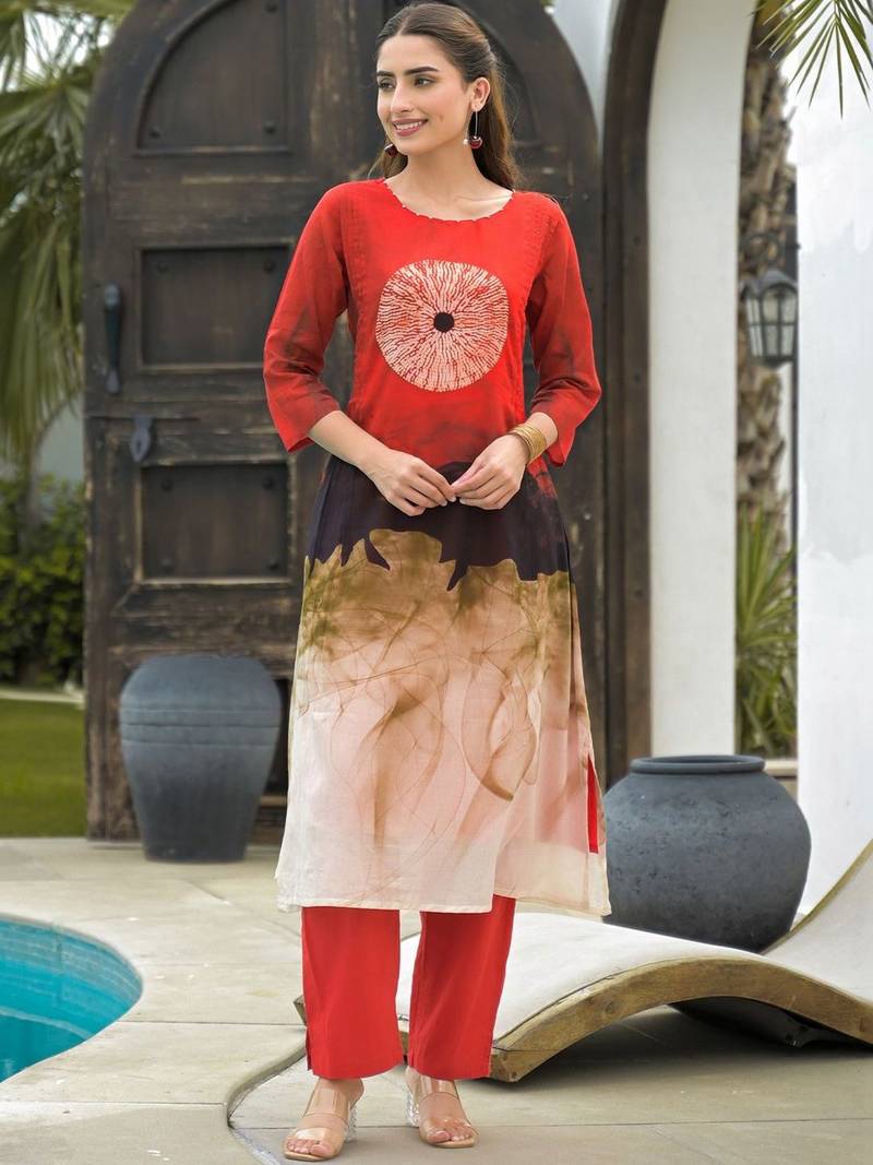 Women Dyed Regular  Cotton Kurta with Trousers