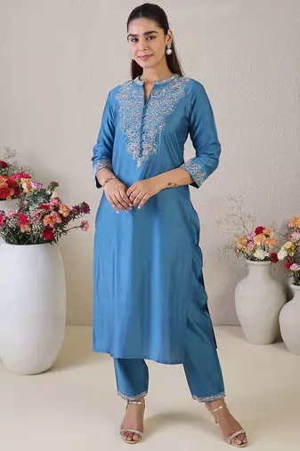 Women Floral Embroidered Kurta with Trousers & Dupatta