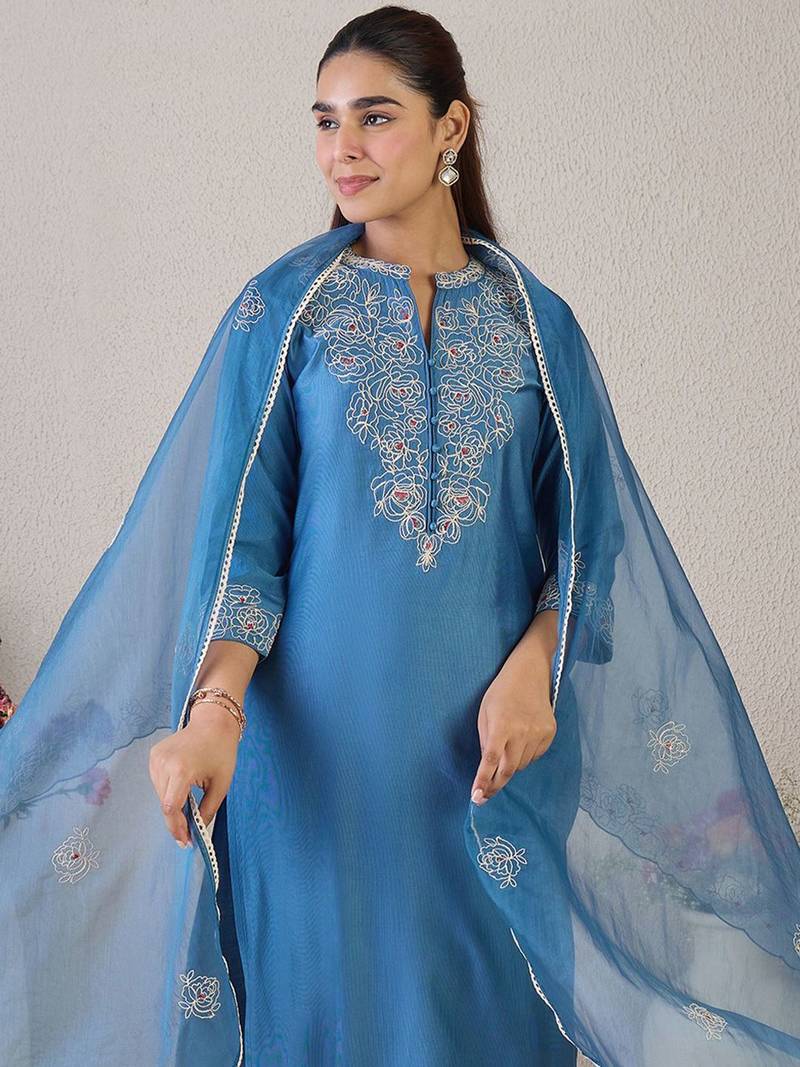 Women Floral Embroidered Kurta with Trousers & Dupatta