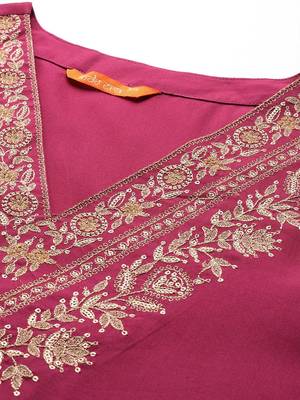 Plus Size Pink Embroidered Straight Kurta Salwar With Dupatta Set 2