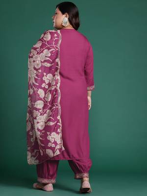 Plus Size Pink Embroidered Straight Kurta Salwar With Dupatta Set 7