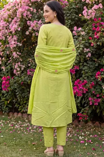 Women Floral Embroidered Empire Thread Work Pure Cotton Kurta with Trousers & With Dupatta