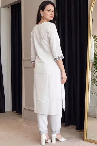 Women Ethnic Motifs Embroidered Regular Thread Work  Cotton Kurta with Trousers