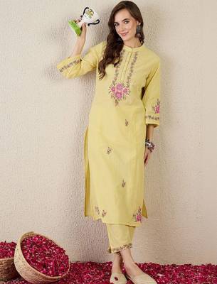 Women Floral Embroidered Regular Thread Work  Cotton Kurta with Trousers 1