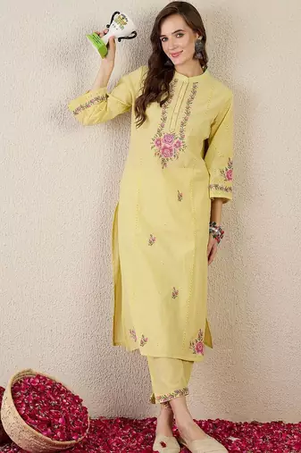 Women Floral Embroidered Regular Thread Work  Cotton Kurta with Trousers