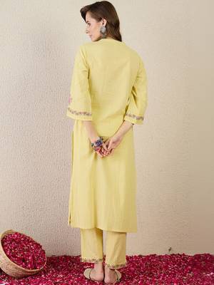 Women Floral Embroidered Regular Thread Work  Cotton Kurta with Trousers 5