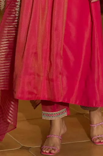 Floral Embroidered V-Neck A-Line Kurta With Trousers & Dupatta