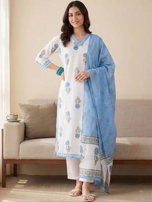 Women Floral Printed Regular  Cotton Kurta with Trousers & With Dupatta 5