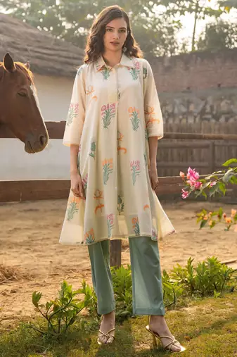 Floral Printed Shirt Collar  Cotton A-Line Kurta With Trouser