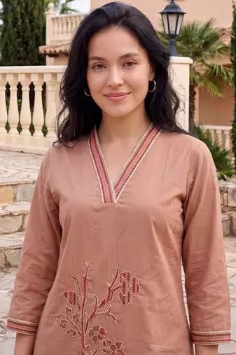 Women Ethnic Motifs Embroidered Regular Thread Work  Cotton Kurta with Trousers
