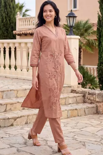 Women Ethnic Motifs Embroidered Regular Thread Work  Cotton Kurta with Trousers