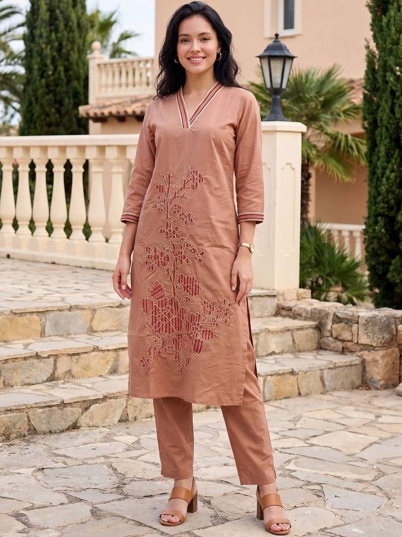 Women Ethnic Motifs Embroidered Regular Thread Work  Cotton Kurta with Trousers