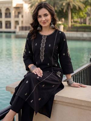 Women Ethnic Motifs Embroidered Regular Thread Work  Cotton Kurta with Trousers 1