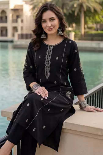 Women Ethnic Motifs Embroidered Regular Thread Work  Cotton Kurta with Trousers