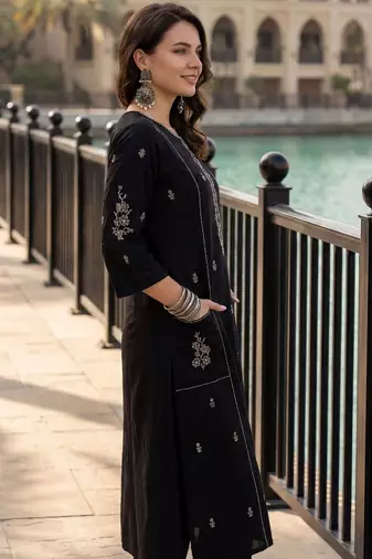 Women Ethnic Motifs Embroidered Regular Thread Work  Cotton Kurta with Trousers