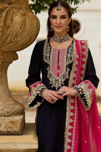 Ethnic Motifs Embroidered Mirror Work Kurta With Trousers & Dupatta