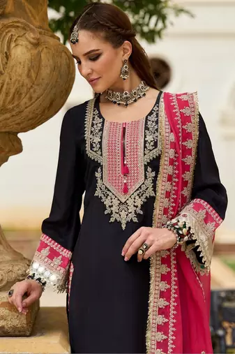 Ethnic Motifs Embroidered Regular Mirror Work Kurta With Trousers & Dupatta