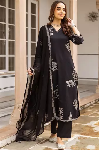 Women Floral Embroidered Regular Thread Work  Cotton Kurta with Trousers & With Dupatta