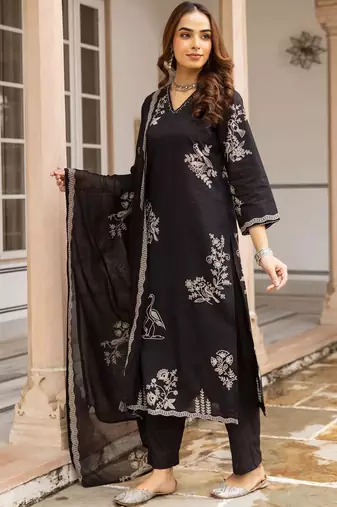 Women Floral Embroidered Regular Thread Work  Cotton Kurta with Trousers & With Dupatta