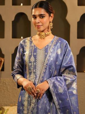Floral Woven Design V-Neck Liva Zari Straight Kurta & Trousers With Dupatta 6