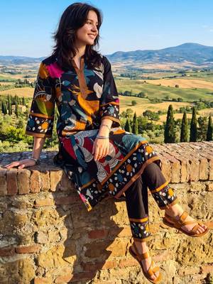 Women Ethnic Motifs Printed Regular  Cotton Kurta with Trousers 5