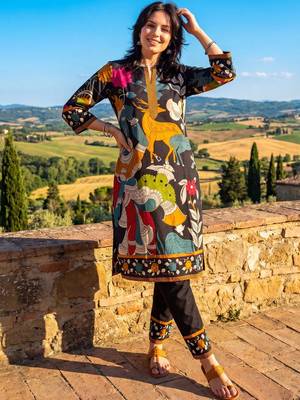 Women Ethnic Motifs Printed Regular  Cotton Kurta with Trousers 6