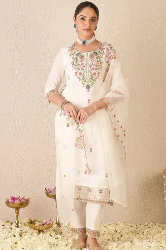 Floral Embroidered Round Neck Kurta With Trousers & Dupatta