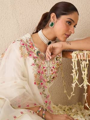 Floral Embroidered Round Neck Kurta With Trousers & Dupatta 3