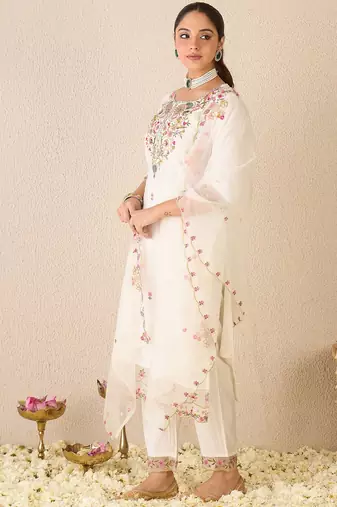 Floral Embroidered Round Neck Kurta With Trousers & Dupatta