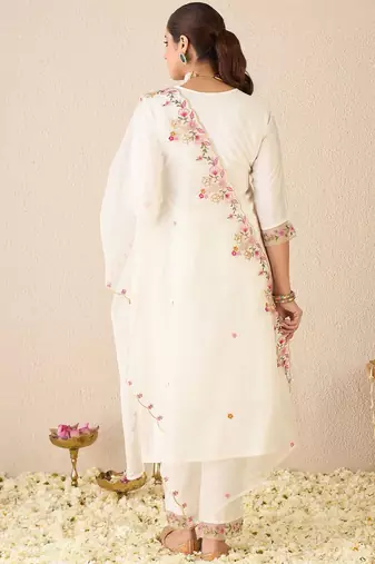 Floral Embroidered Round Neck Kurta With Trousers & Dupatta