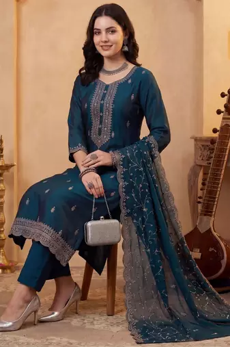 Women Ethnic Motifs Embroidered Regular Thread Work Kurta with Trousers & With Dupatta