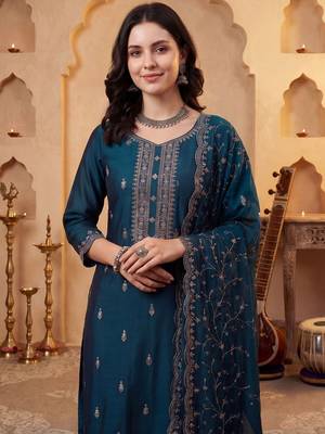 Women Ethnic Motifs Embroidered Regular Thread Work Kurta with Trousers & With Dupatta 3