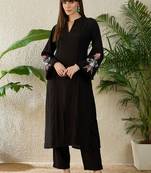 Women Floral Embroidered Regular Thread Work Kurta with Trousers