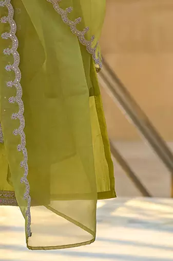 Ethnic Motifs Embroidered Regular Zari Straight Kurta With Trousers & Dupatta
