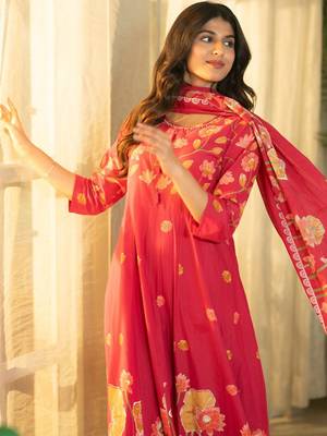 Women Floral Printed Cotton Kurta with Pyjama & Dupatta 1